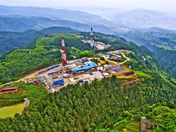The cumulative gas production of a single well in Fuling Shale Gas Field is 400 million cubic meters, setting a domestic record